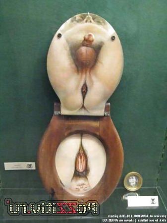 15P Toilet