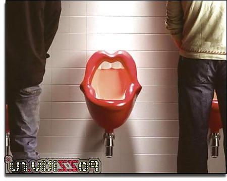 15P Toilet