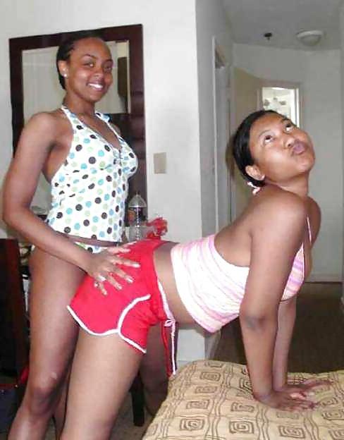 25P Big Booty Bent over 2