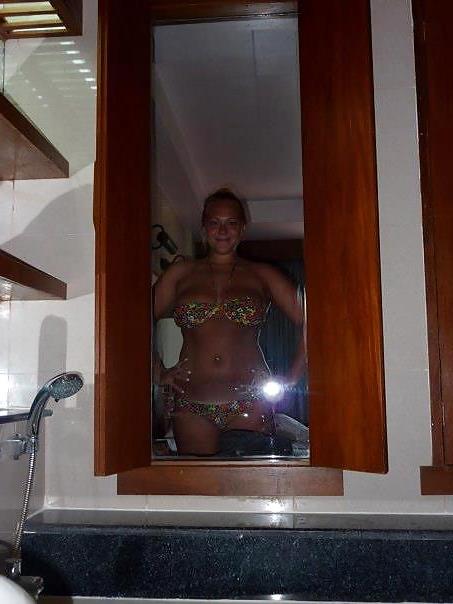 25P Facebook girls who love to show off their bodies