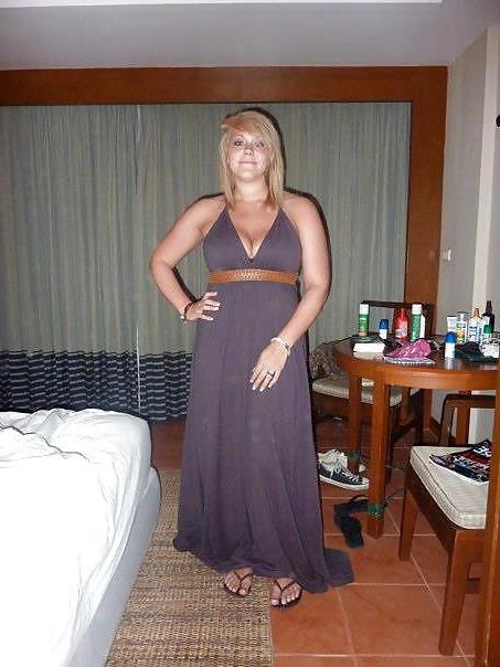 25P Facebook girls who love to show off their bodies