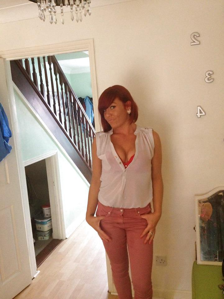 25P Facebook girls who love to show off their bodies