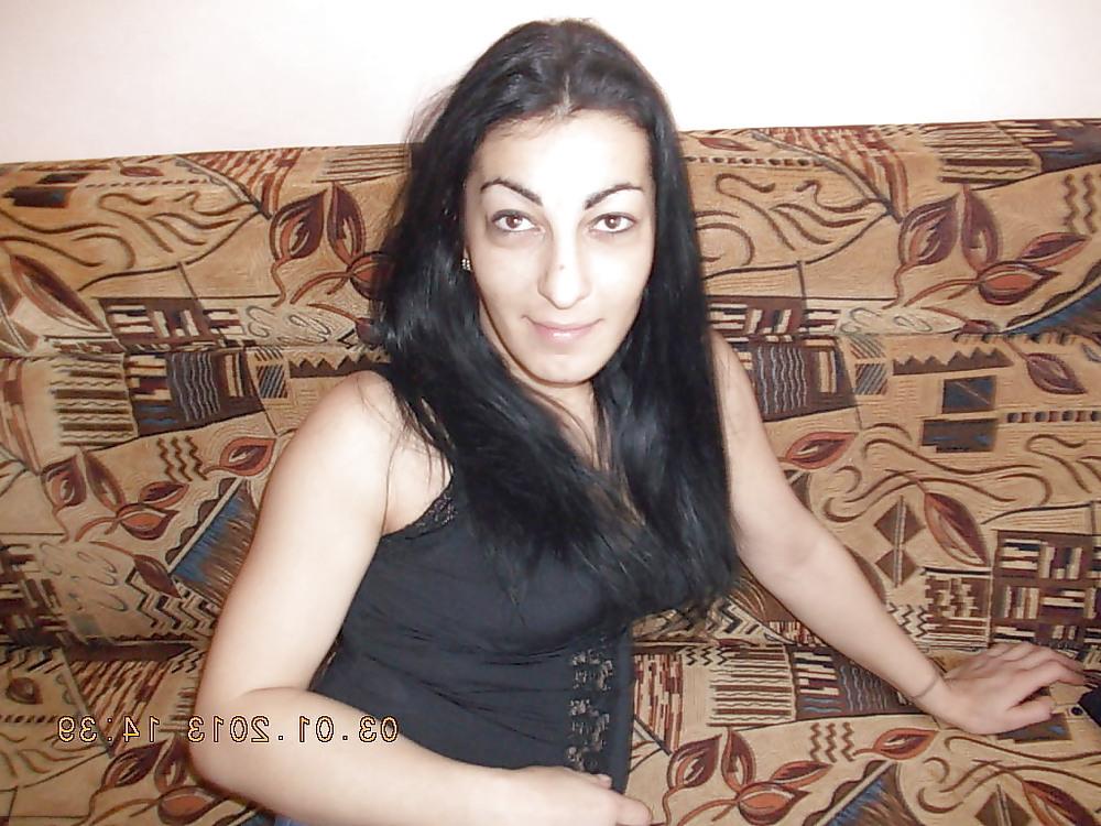 17P Elena 33, hooker