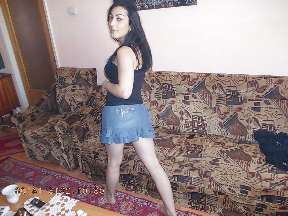 17P Elena 33, hooker