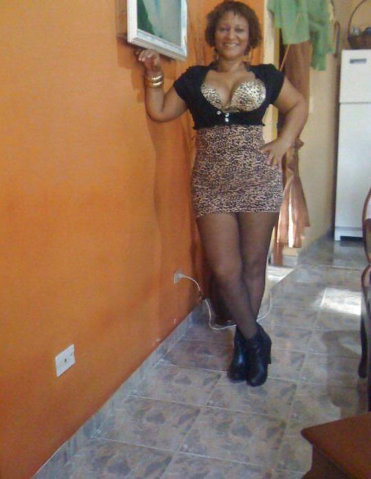 14P Dominican milf: Maria