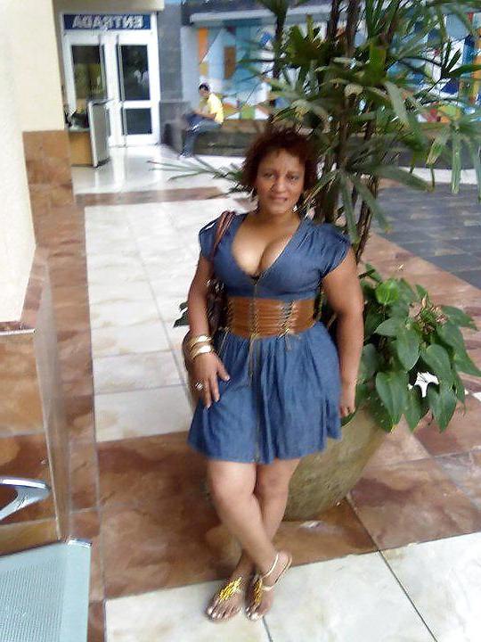 14P Dominican milf: Maria