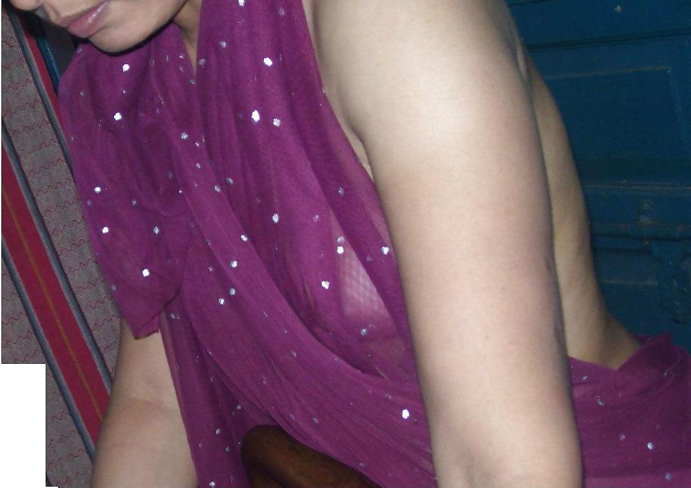 19P Pakistani sexy ladies 3