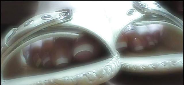 5P Silvia 's sexy long toe nails