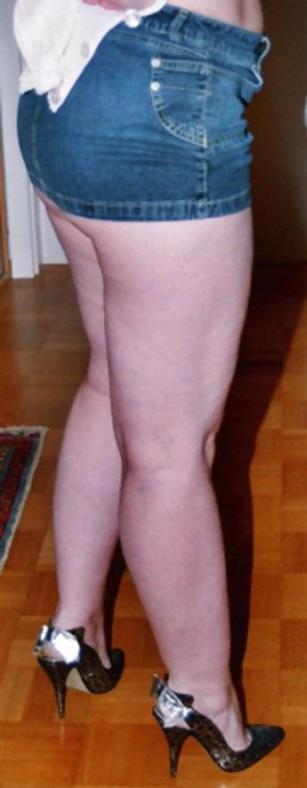 10P SAG - Wife's Hot Body In Short Tight Slinky Denim Skirt 06