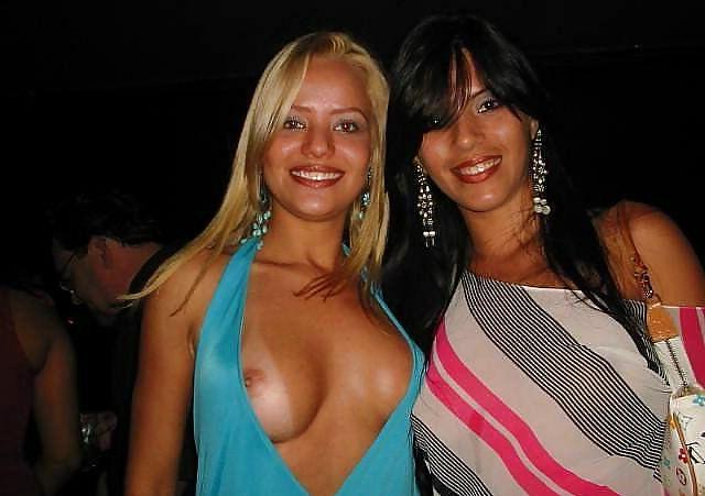 25P Beautiful Nipslip 12 by Voyeur TROC 