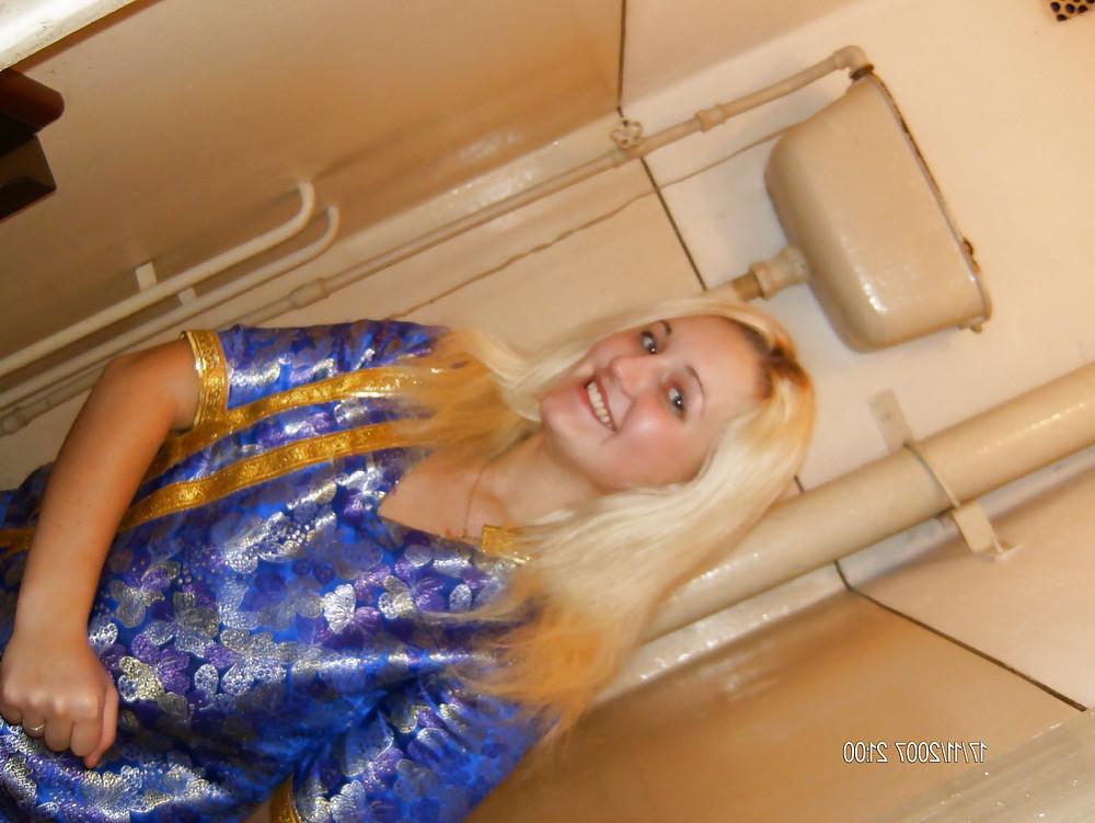 25P Playful Teen Couple