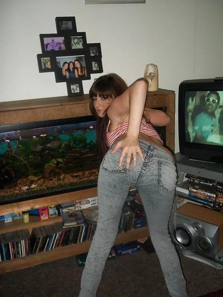 25P Queens in Jeans LVXXXI