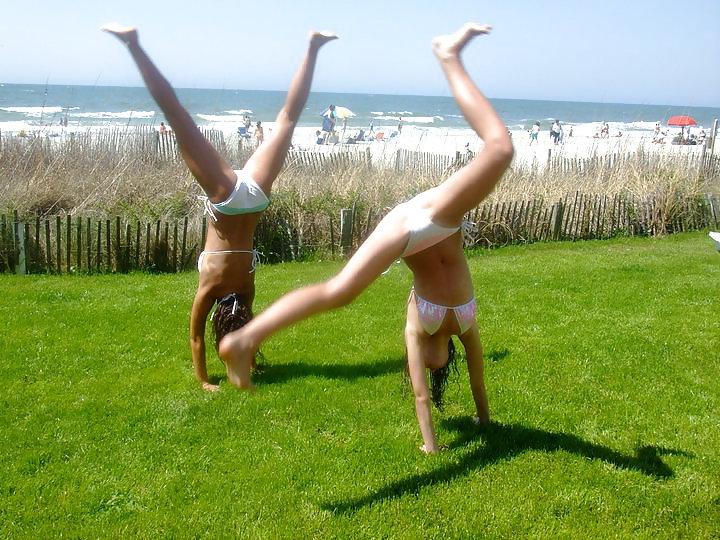 25P Comment Your Fantasy Bikini Teens and Cameltoe Vol 1
