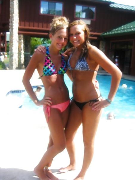 25P Comment Your Fantasy Bikini Teens and Cameltoe Vol 1
