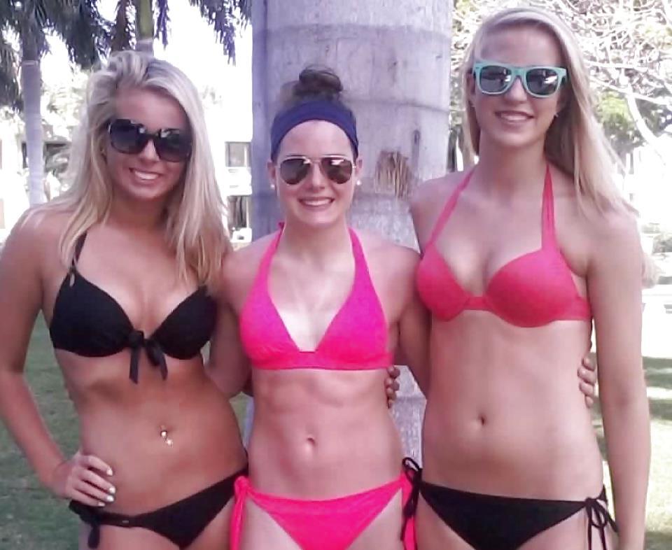 25P Comment Your Fantasy Bikini Teens and Cameltoe Vol 1