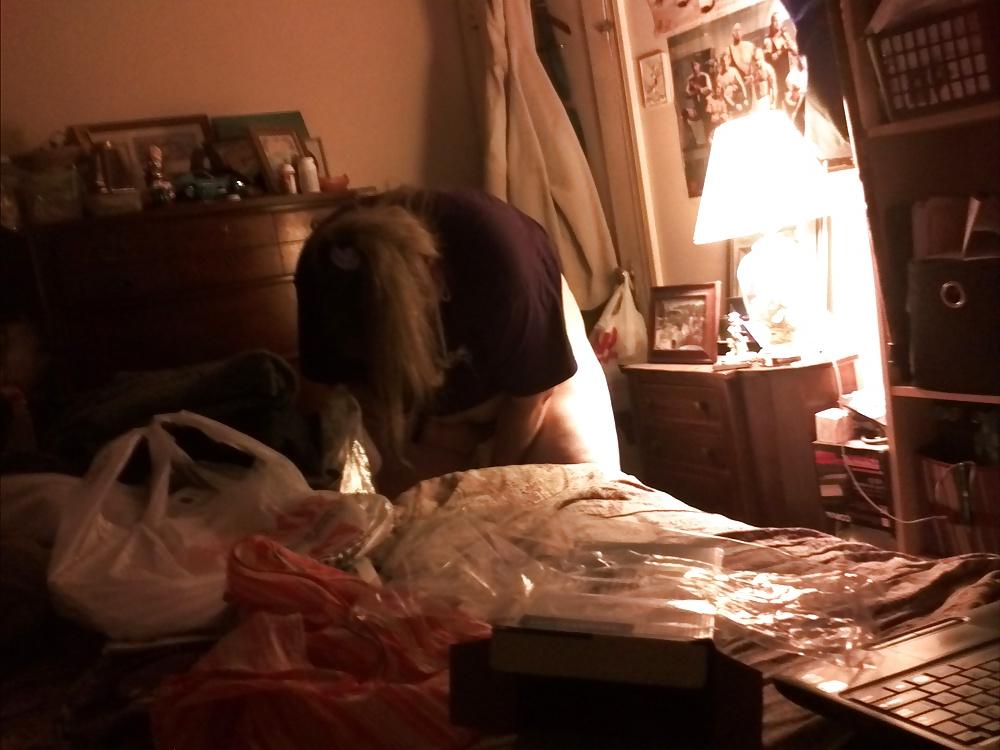 11P My shy wife