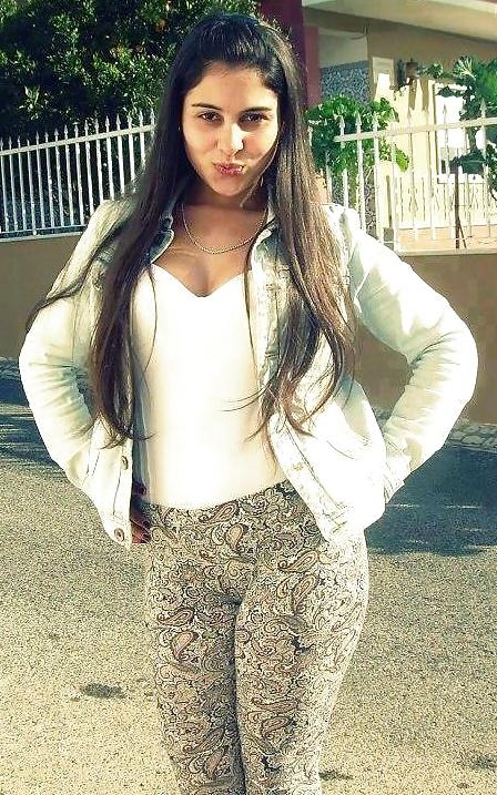 15P Which Camel Toe looking good 4 wank &  why? comment plz