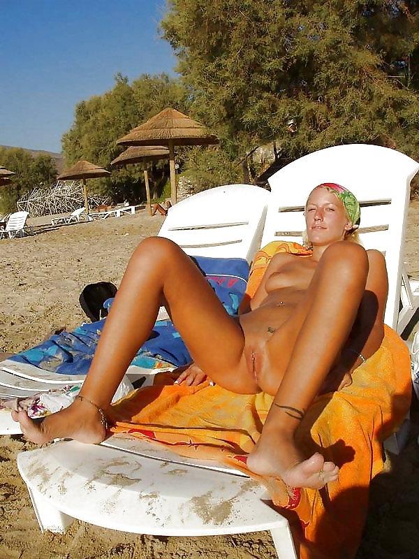 15P Show your tits