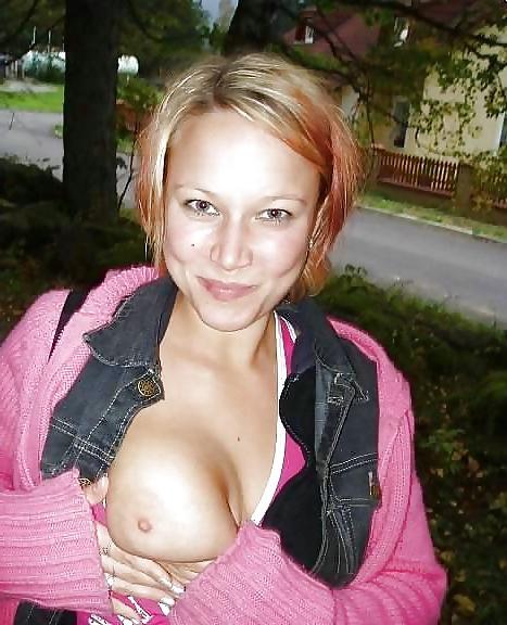 15P Show your tits