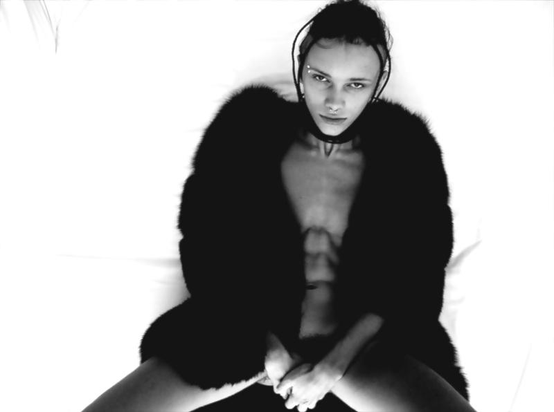 25P Androgyne Hot