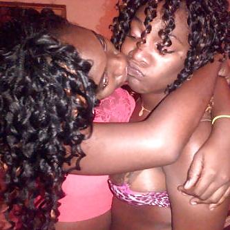 25P Bi Ebony Couple