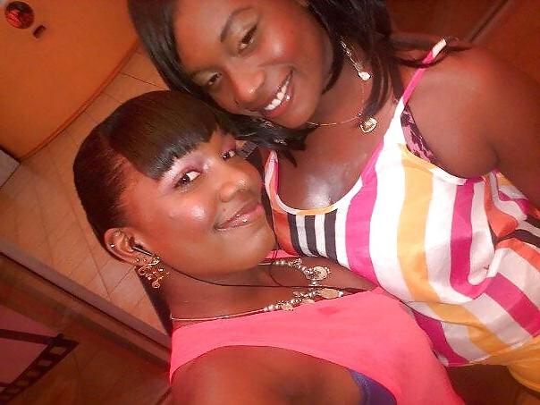 25P Bi Ebony Couple