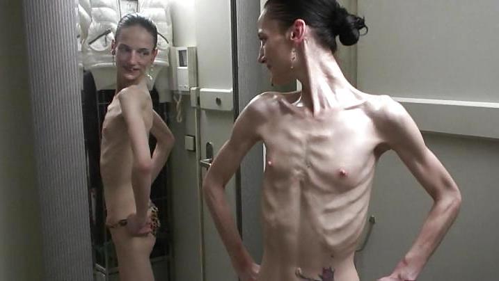 25P Skinny Divas