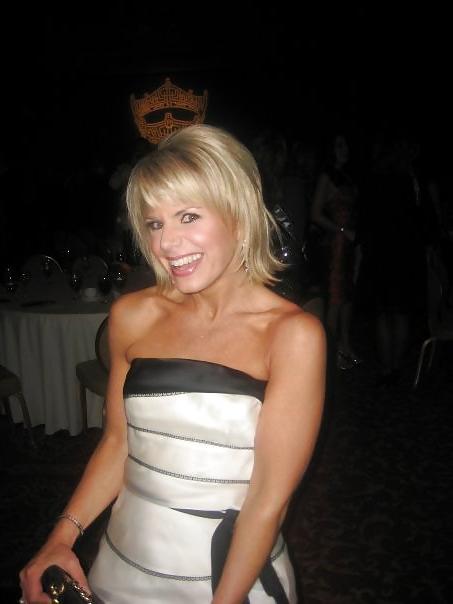 25P Let's Jerk Off Over ... Gretchen Carlson (Fox News)