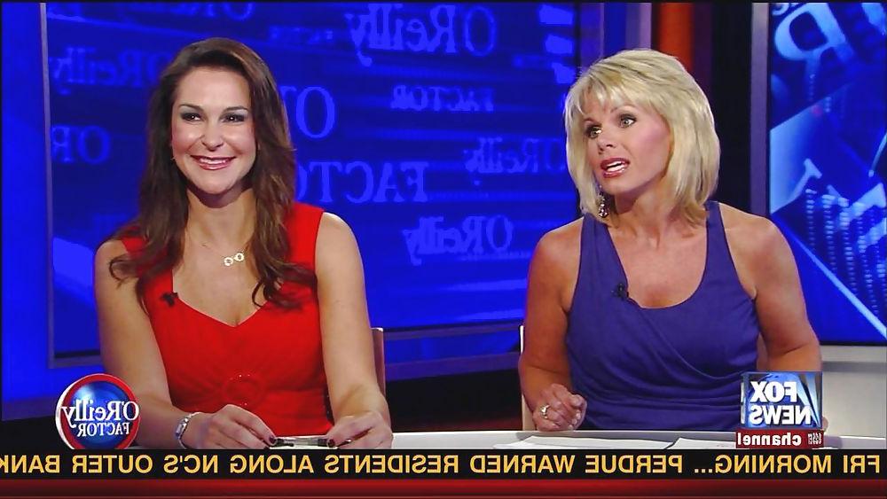 25P Let's Jerk Off Over ... Gretchen Carlson (Fox News)