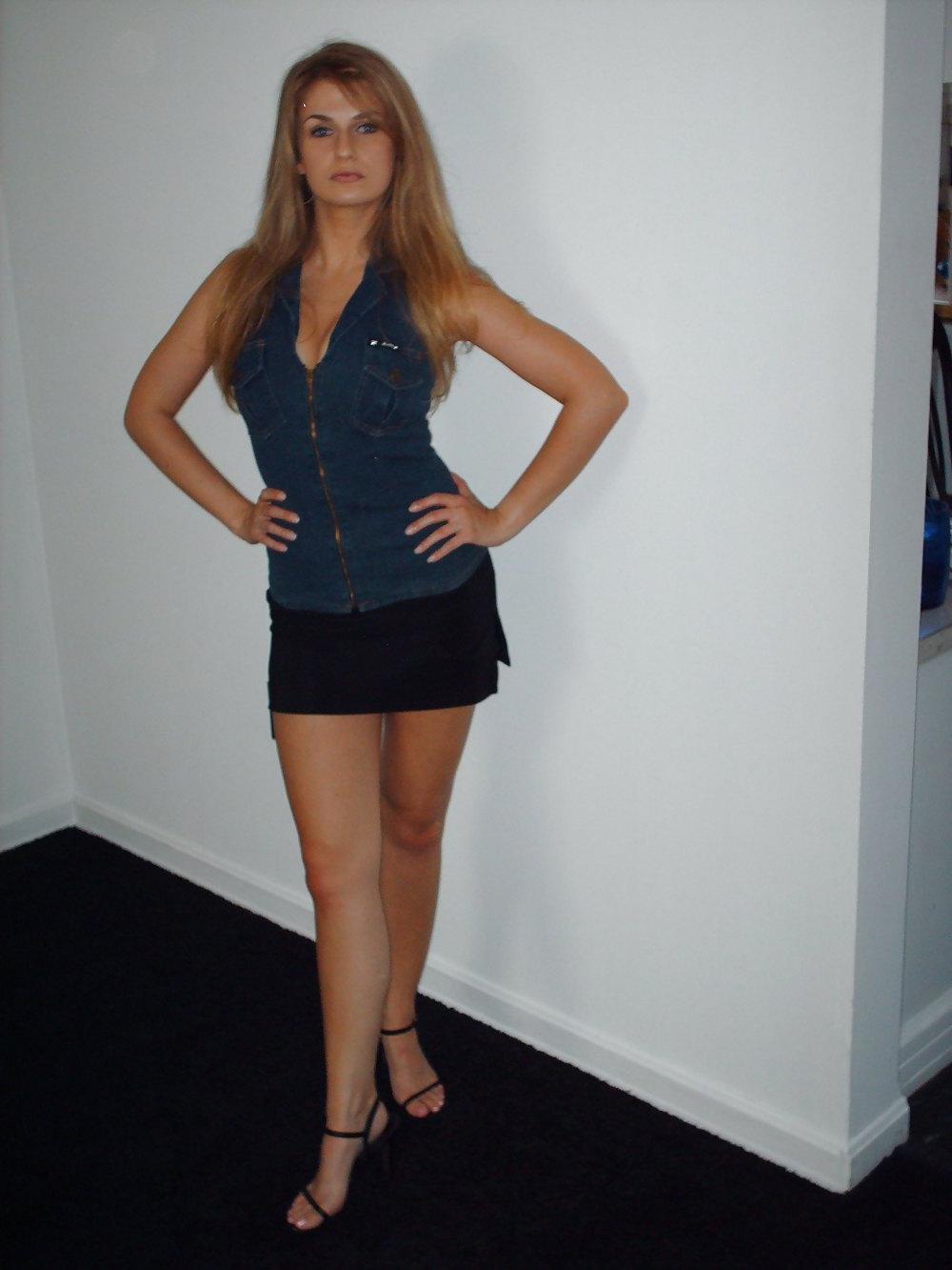 13P Amanda In Short Skirt