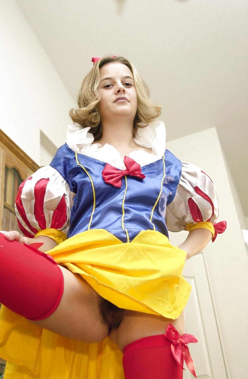 25P Mature forty snow white