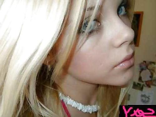 25P Friends i like to wank over :) dirty comments plz