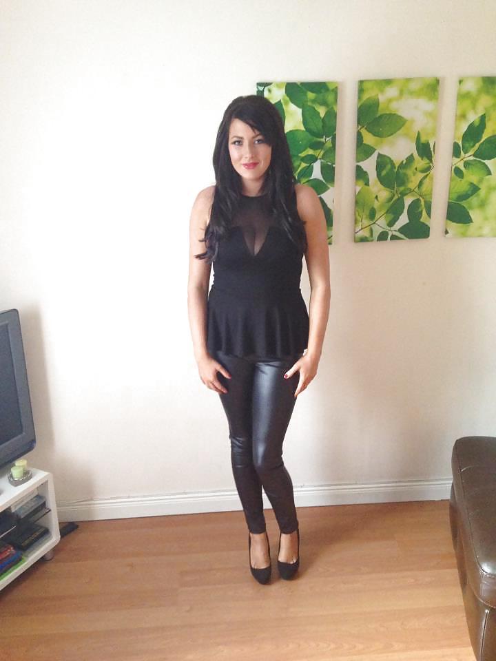 25P Friends i like to wank over :) dirty comments plz