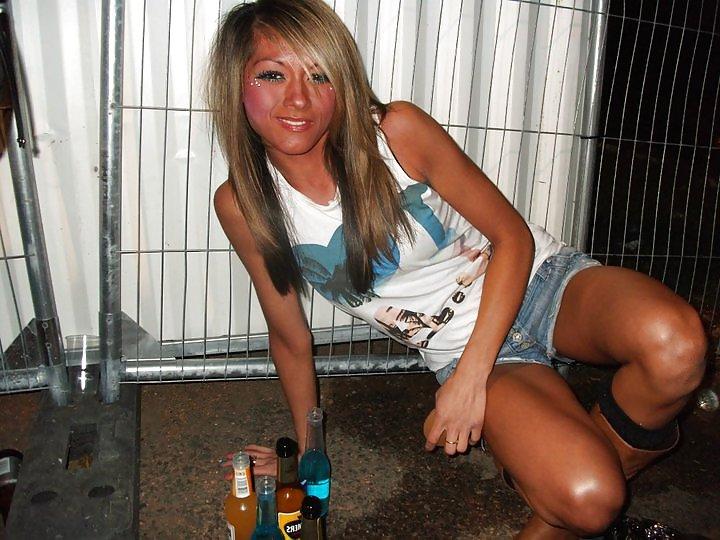 25P Friends i like to wank over :) dirty comments plz
