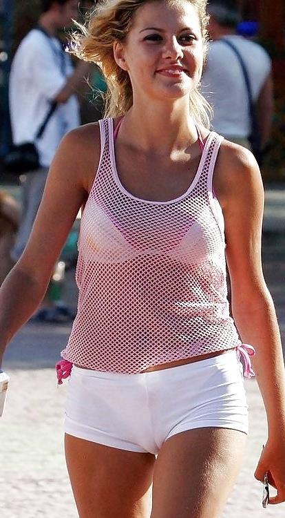 16P Fotze frisst Hose - cameltoe