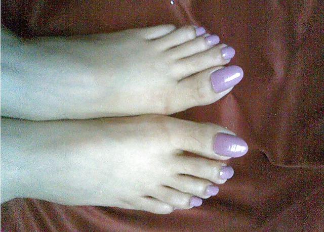 4P Yogi's sexy toe nails