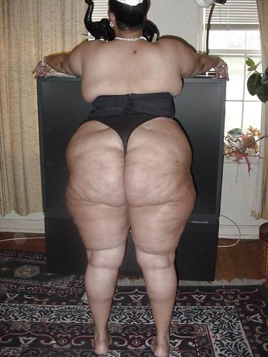 25P MATURE HOUSEWIFE