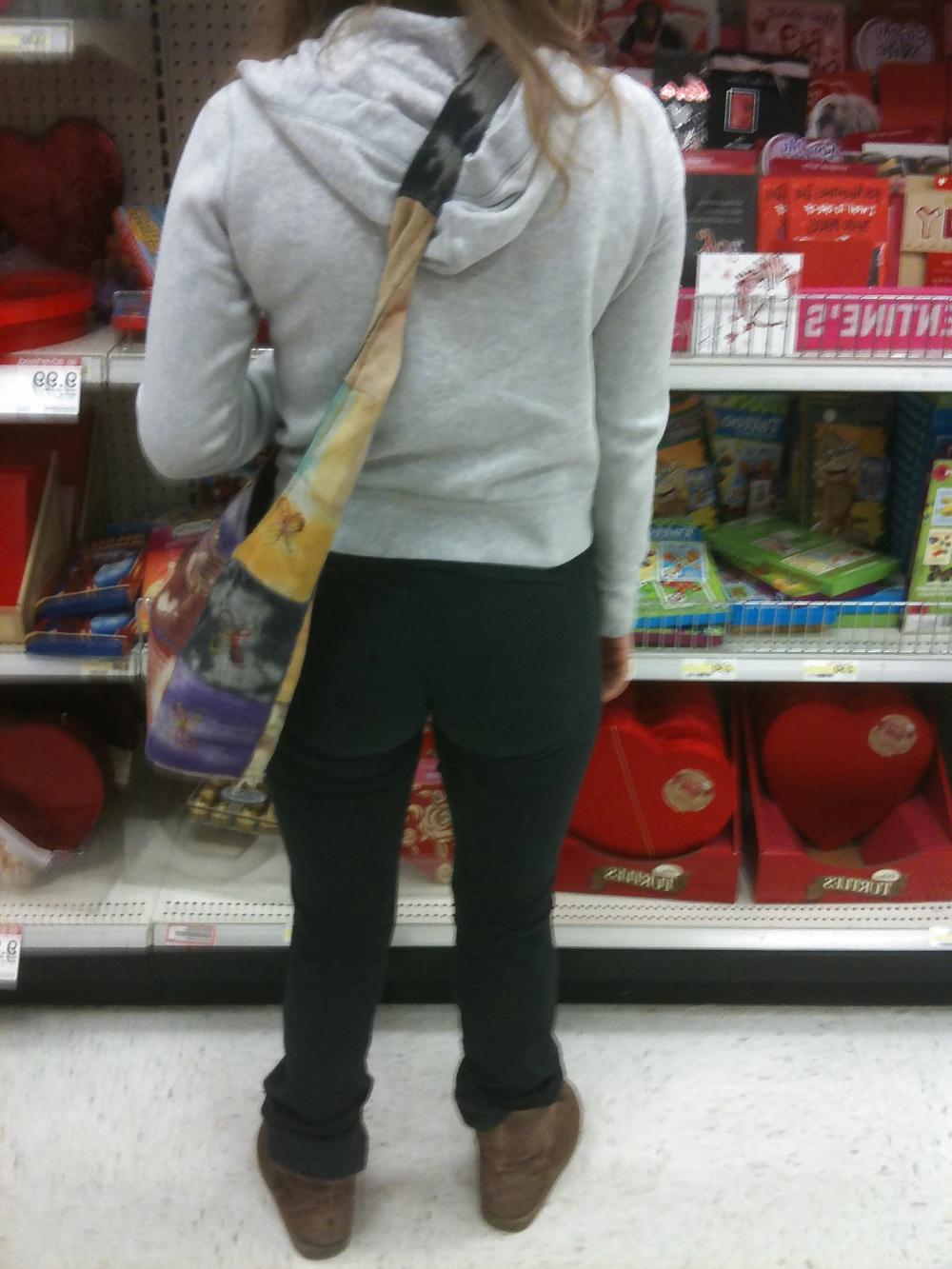 5P Teen With Perfect Ass At Target