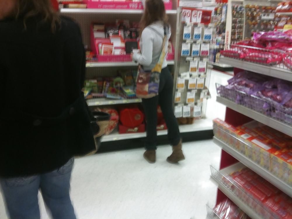 5P Teen With Perfect Ass At Target