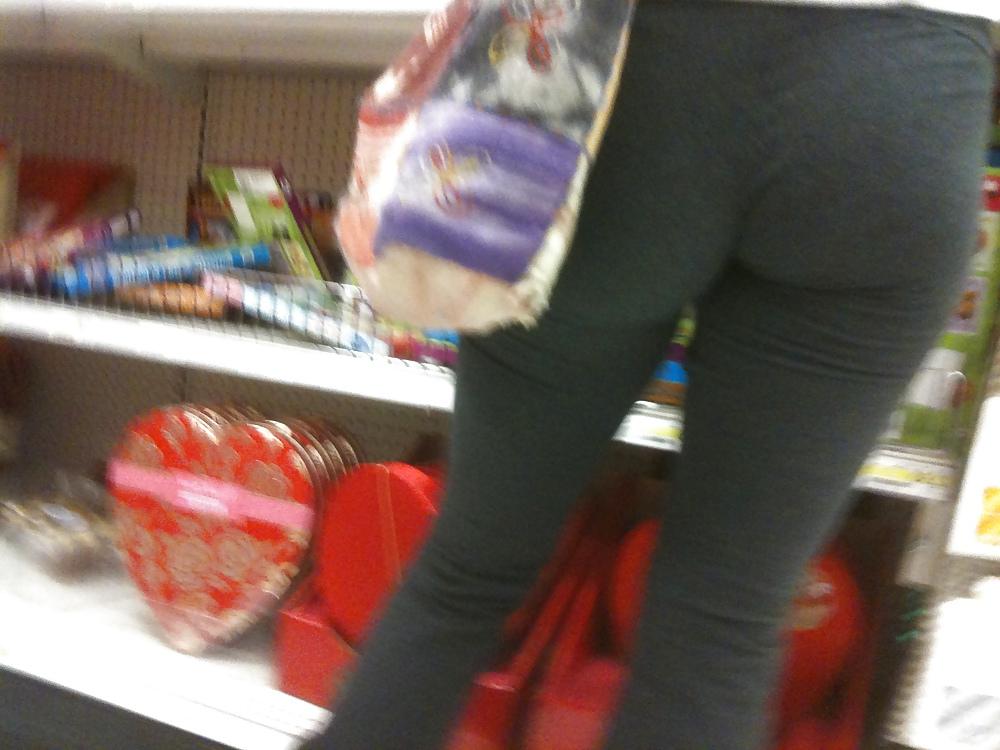 5P Teen With Perfect Ass At Target