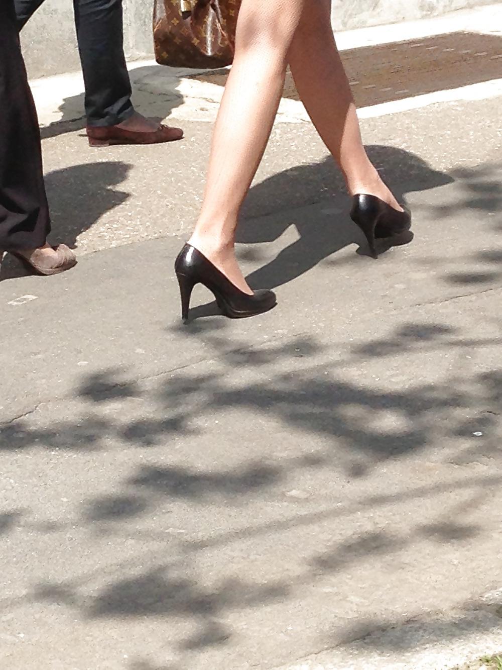 25P HEEL'S STOLEN PHONE PICS