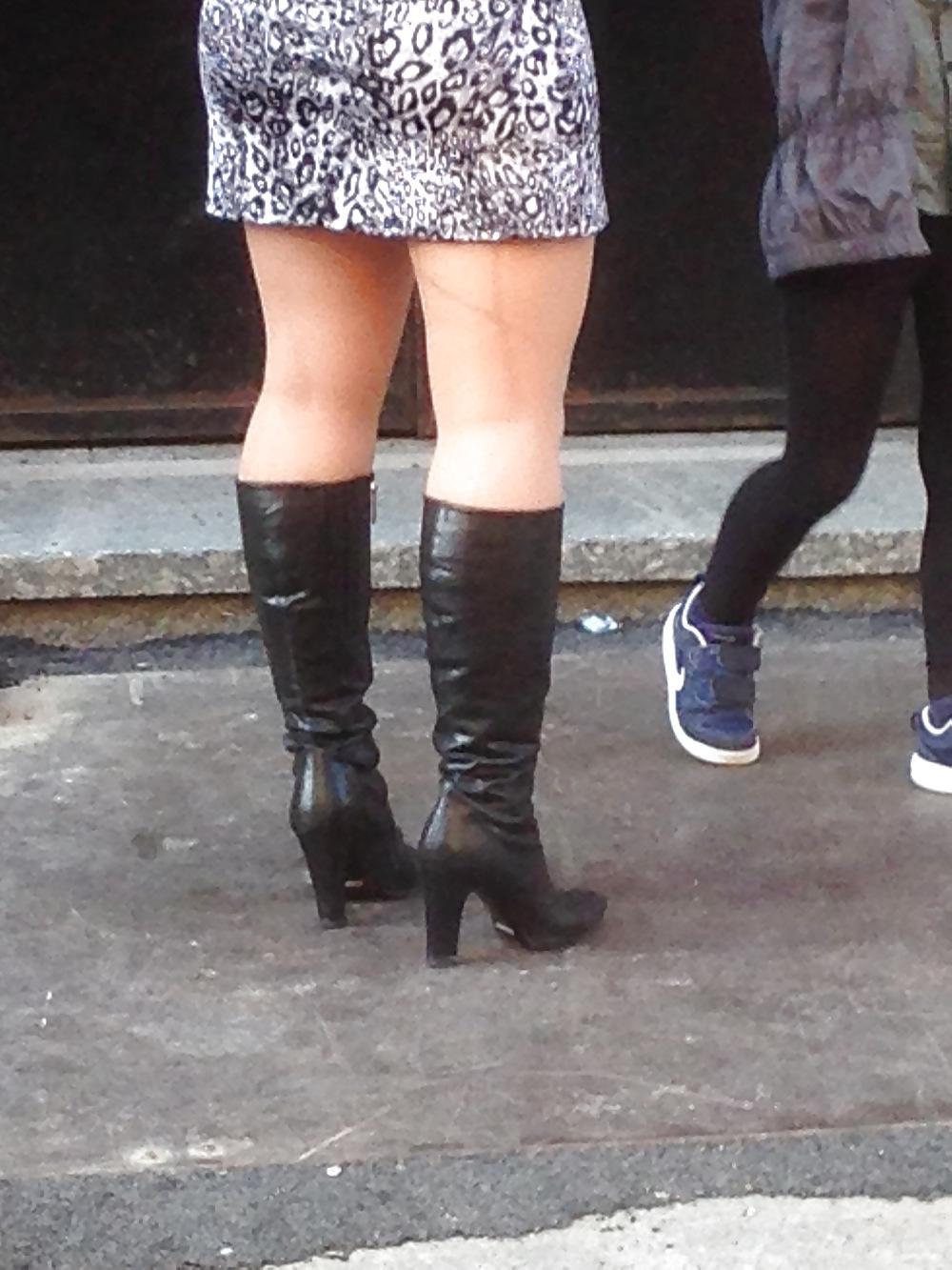 25P HEEL'S STOLEN PHONE PICS