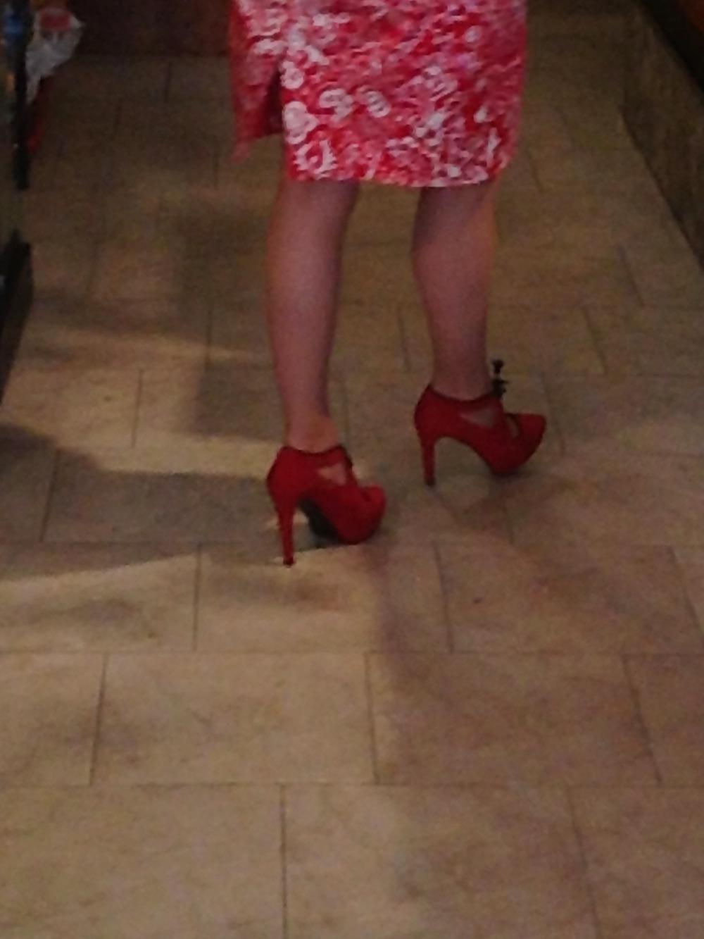25P HEEL'S STOLEN PHONE PICS