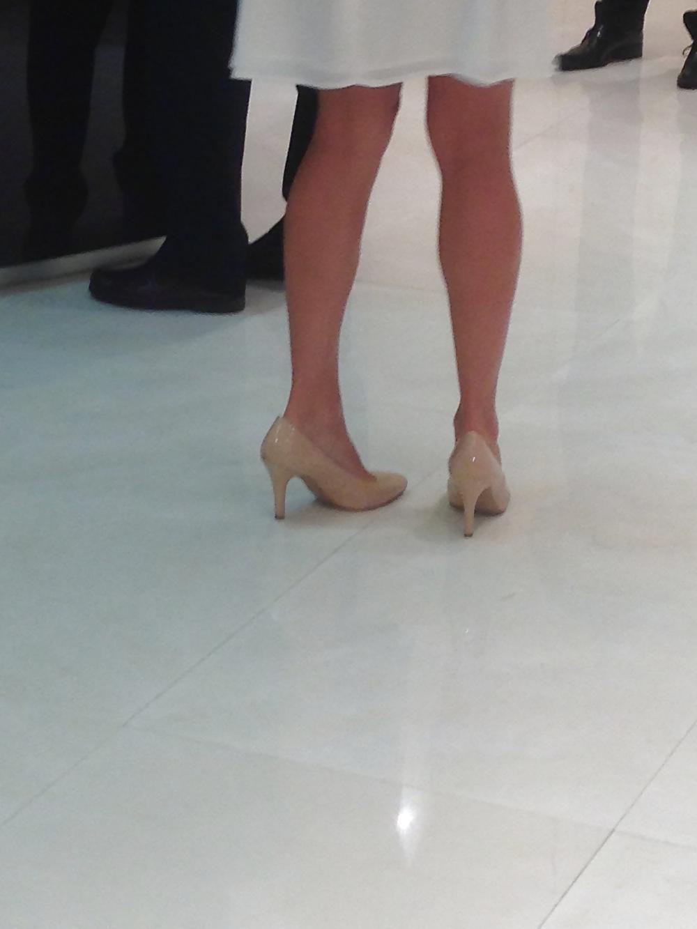 25P HEEL'S STOLEN PHONE PICS