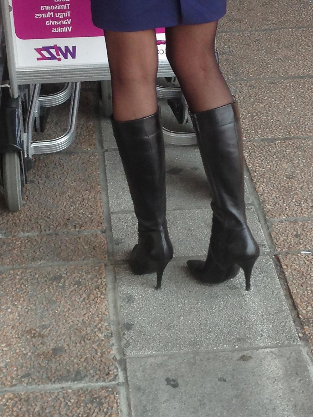 25P HEEL'S STOLEN PHONE PICS