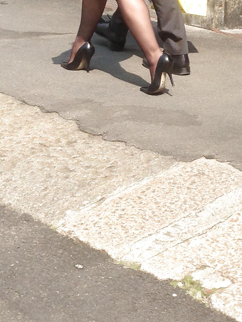 25P HEEL'S STOLEN PHONE PICS