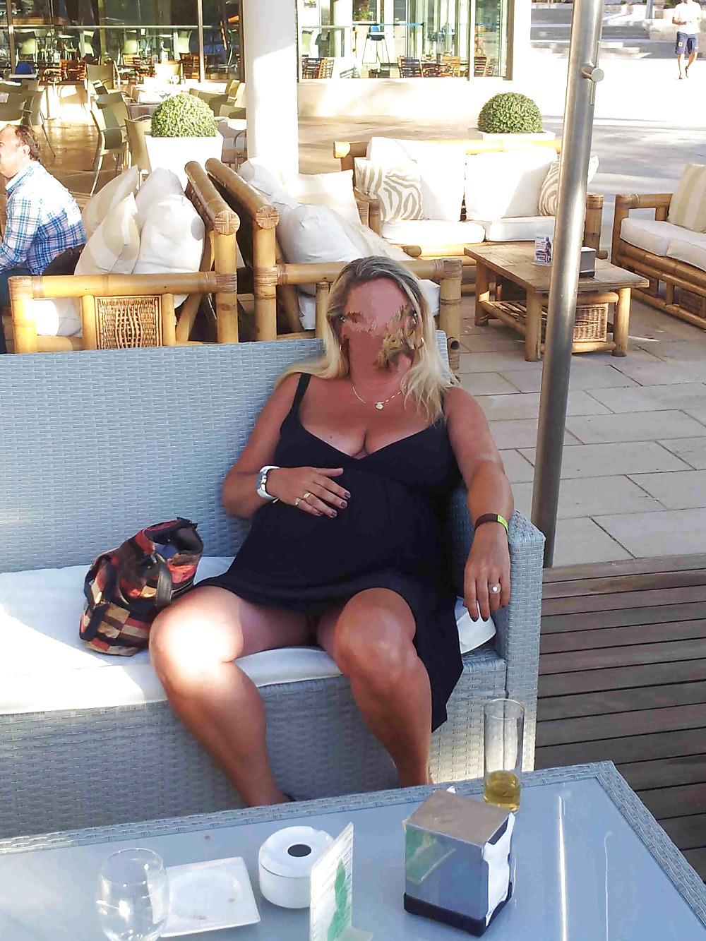 14P Un Hotel en juillet
