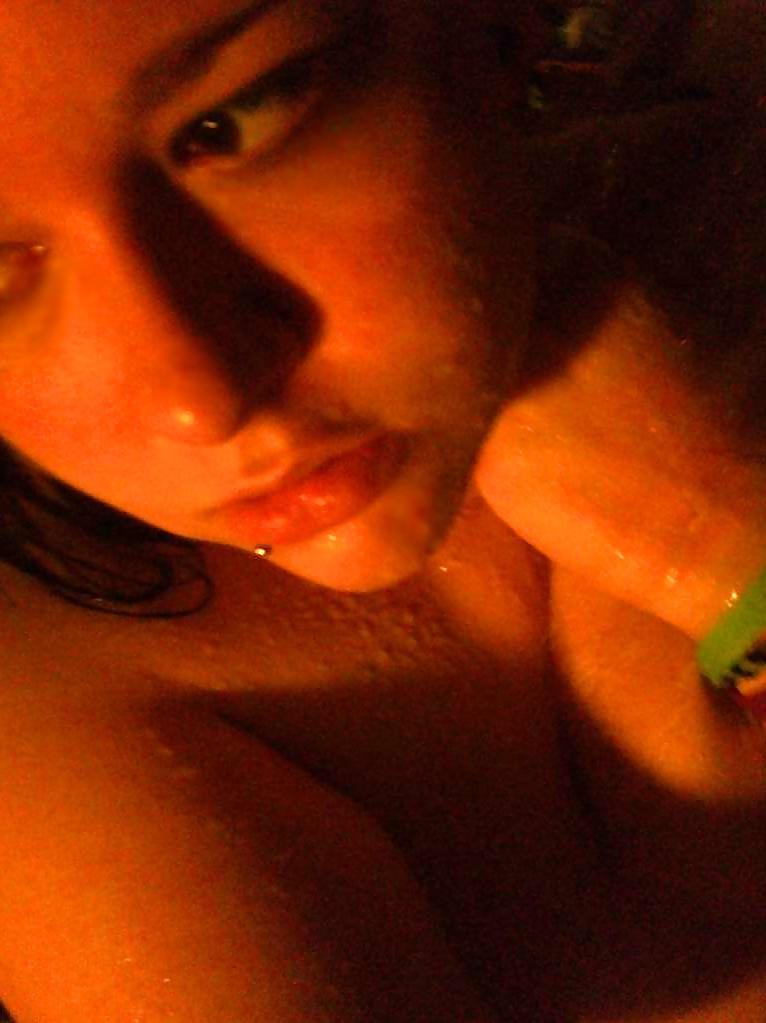 25P Fatty Cam Slut Rachel