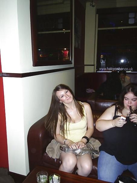 10P Hot Girl I know and love to Wank Over!