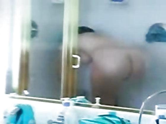 11P Spy My Mom Shower!! Ready to Fuck!!